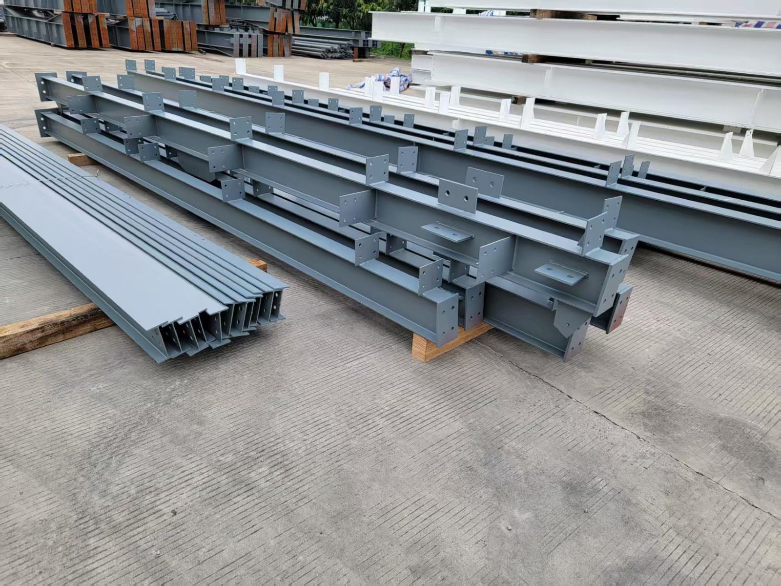 steel warehouse (4) steel warehouse (4)