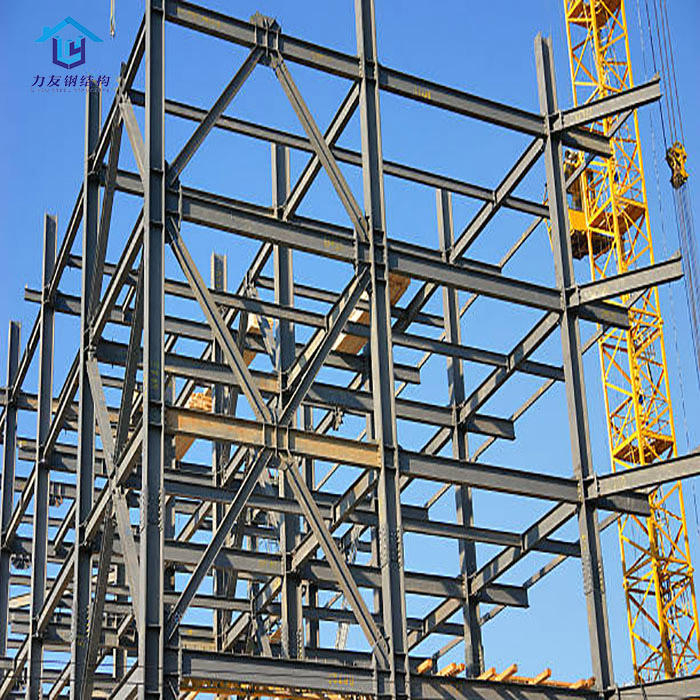 2025 Ready-To-Assemble Metal Shed Steel Building Logistics Factory With Wall Cladding
