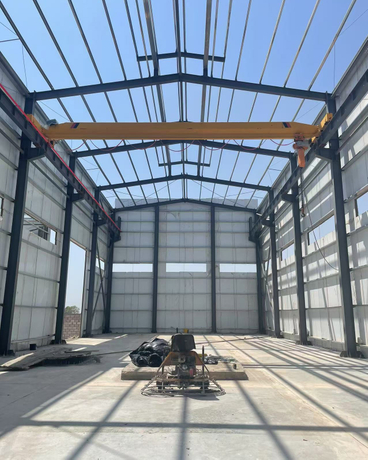 steel warehouse construction.jpg