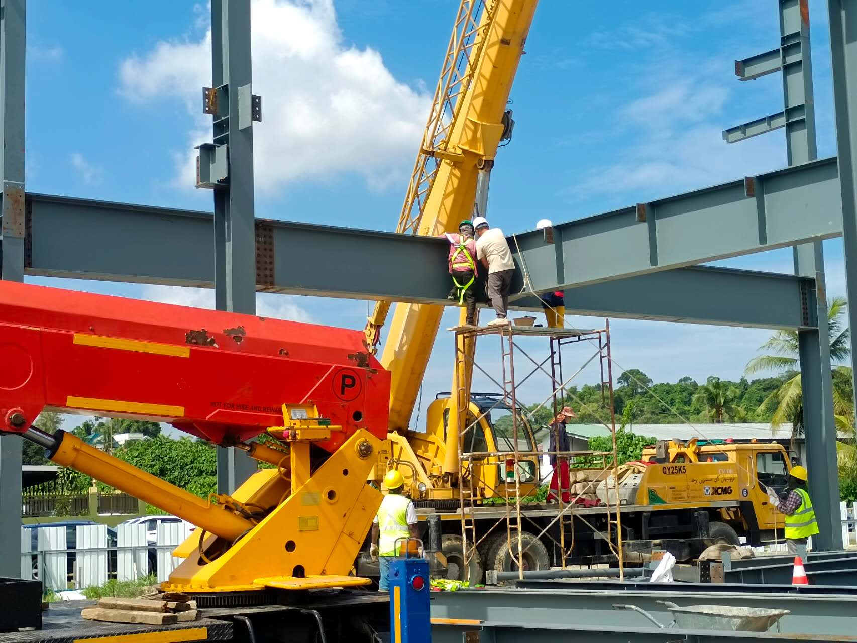 Steel Structure Installation (1)