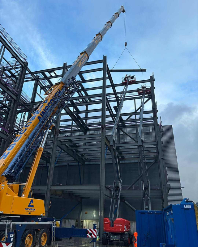 2025 This Project Involves the Construction of the World's Largest Living Wall Once Completed the Steel Is Flying up 750000 Tons