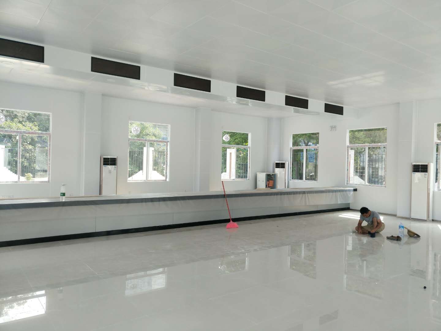 Metal Building House Installation