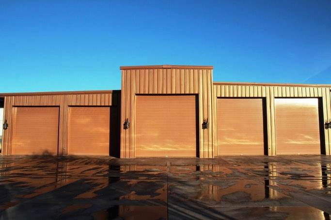 2025 The Middle Of This Building 20x60x20 Surrounded 2 30x55 (2)-14x55x13 Sections With One Side Inset Bay Open On Three Sides