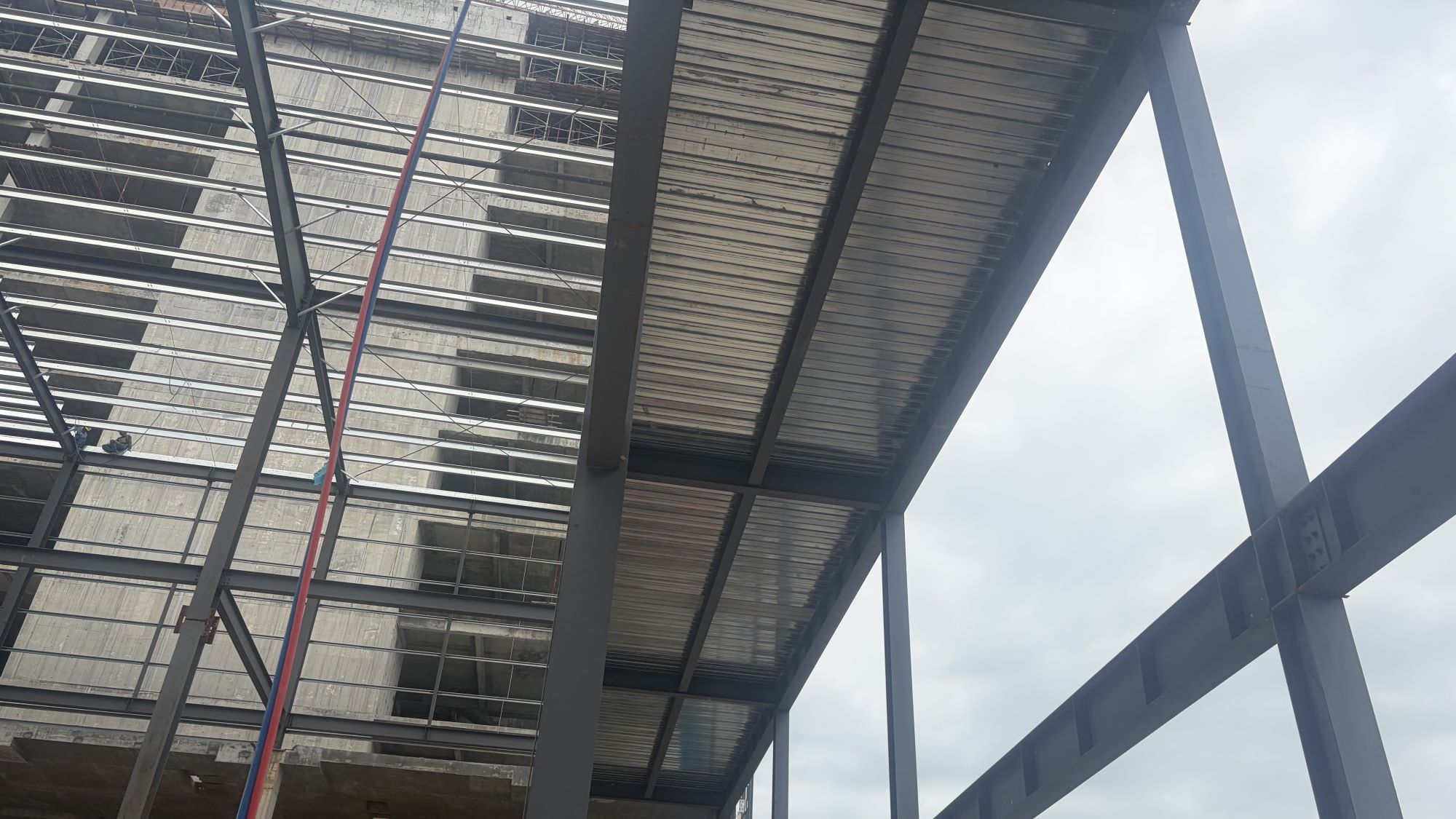 Steel Warehouse Installation Site in Malaysia.jpg