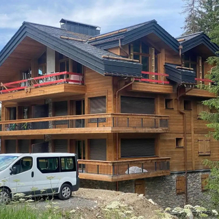 2025 Steel Structure Office Building Factory Workshop Steelstructure Industrialdesign Warehouse Ballhall Villa House