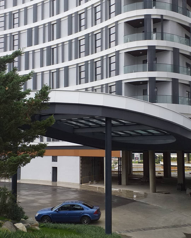Bursa Central Balat Car Canopy Steel Structure Roof Steel Stuctures Top Floor Garage Shed