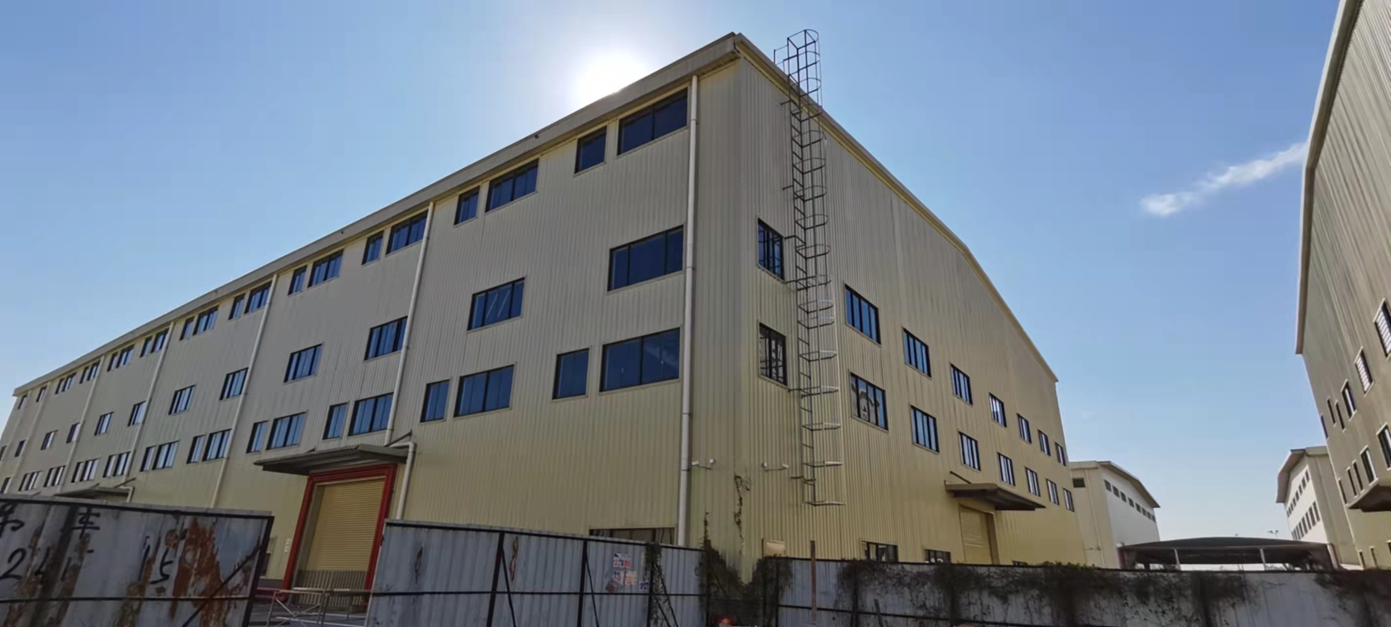 Prefab Steel Warehouse 