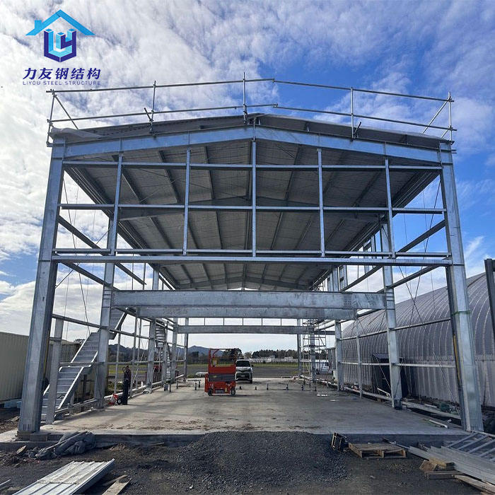 2024 Prefab Building Fast Installation Durable Galvanized Anti-rust Metal Garage Steel Structure Hangar in New Zealand