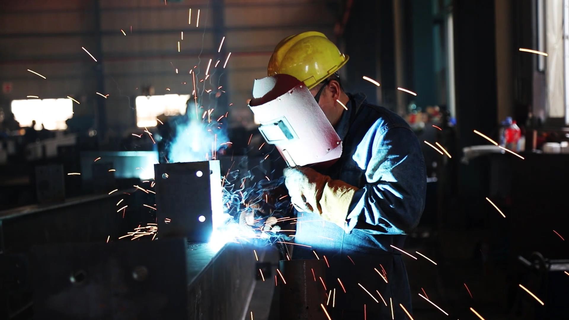 welding steel components