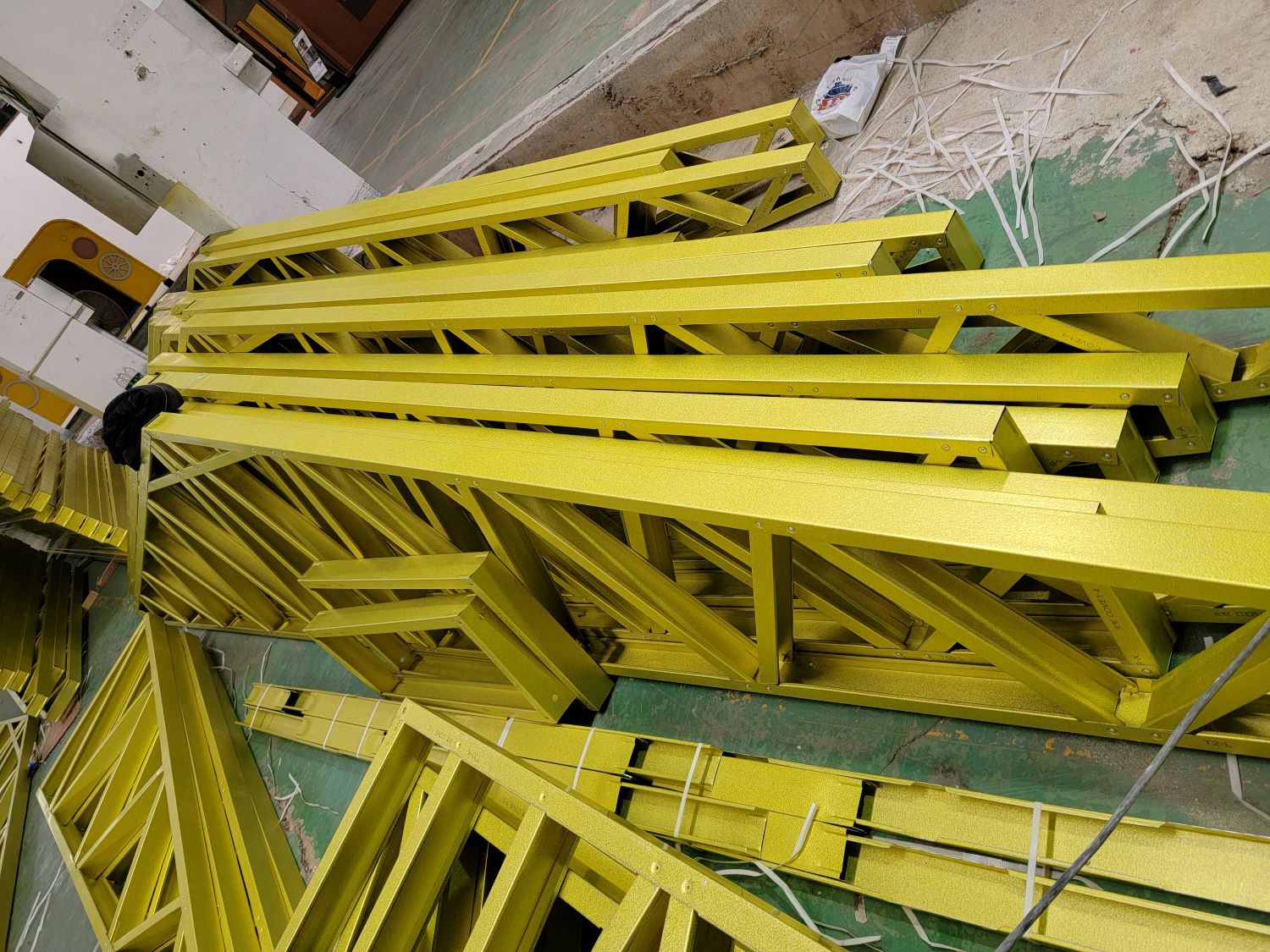 Steel Structure Materials Successfully Loaded Before Chinese New Year