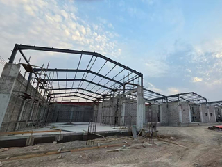 Steel Roof Structure with Insulation for Metal Buildings in Oman