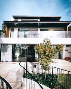 2025 Steel Structure Office Building Structural Steel, Awning Beams, External Balustrade Panels, External Handrails, Tree Ring